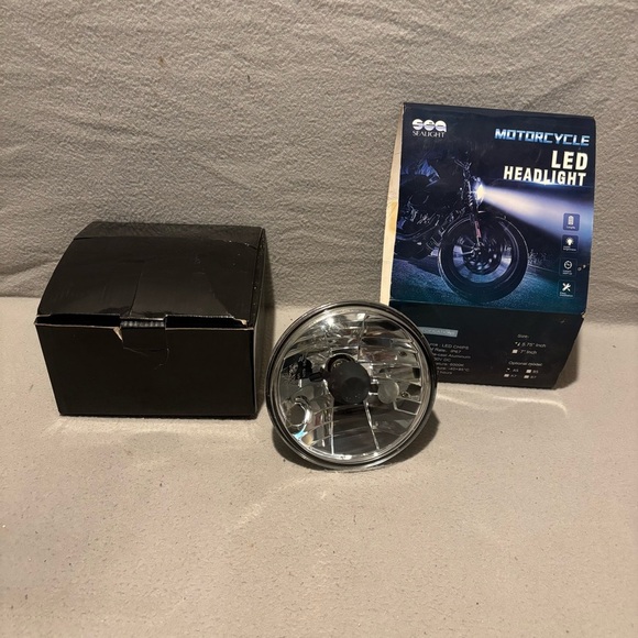 Sealight LED Motorcycle Headlight 5.75” inch nwot - Picture 5 of 7